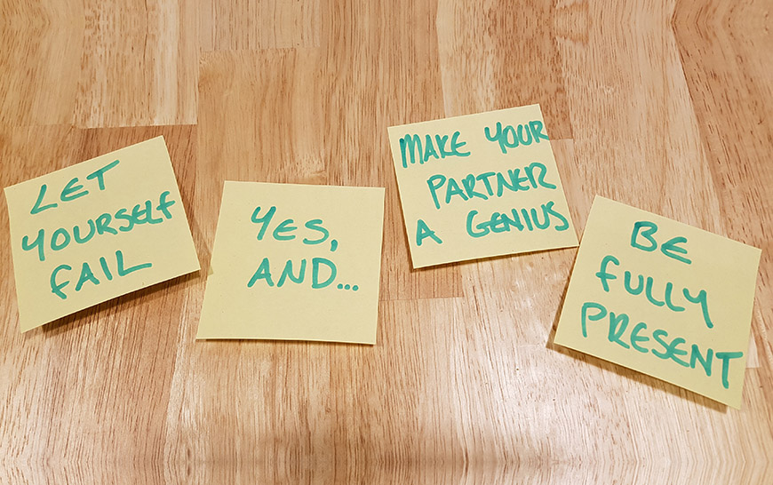 Post-it notes with tips for improvisation